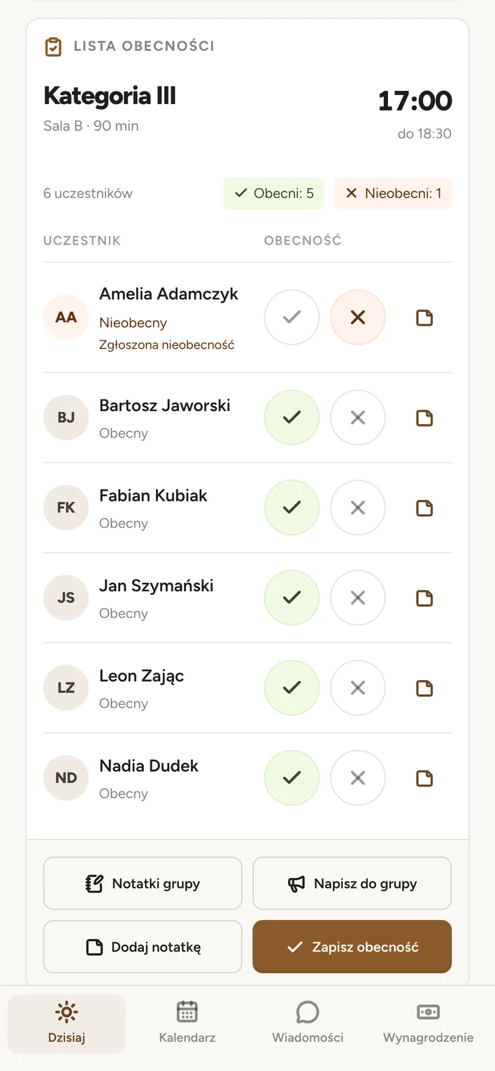 Lista obecności w telefonie: zajęcia, obecni i zgłoszona nieobecność.