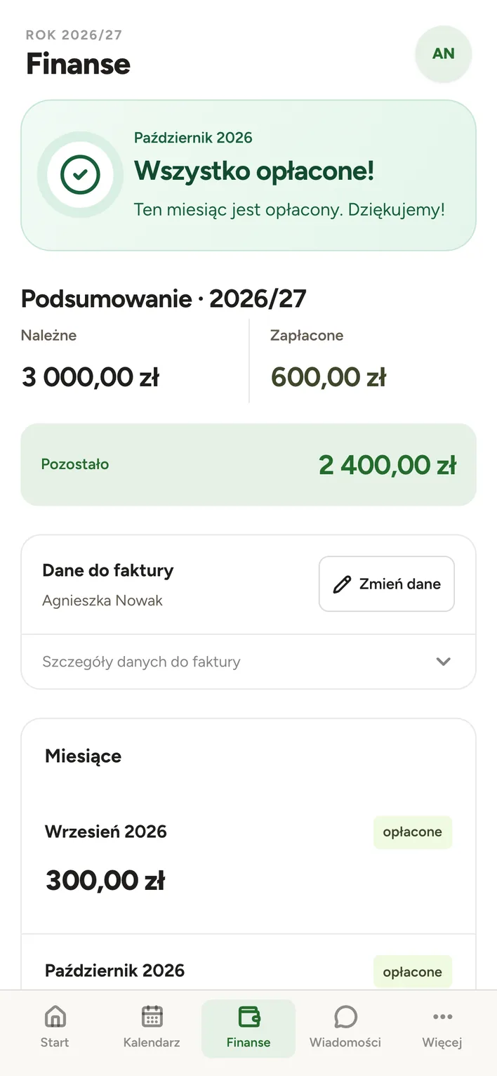 Finanse rodzica w telefonie: podsumowanie roku, dane do faktury i miesiące.