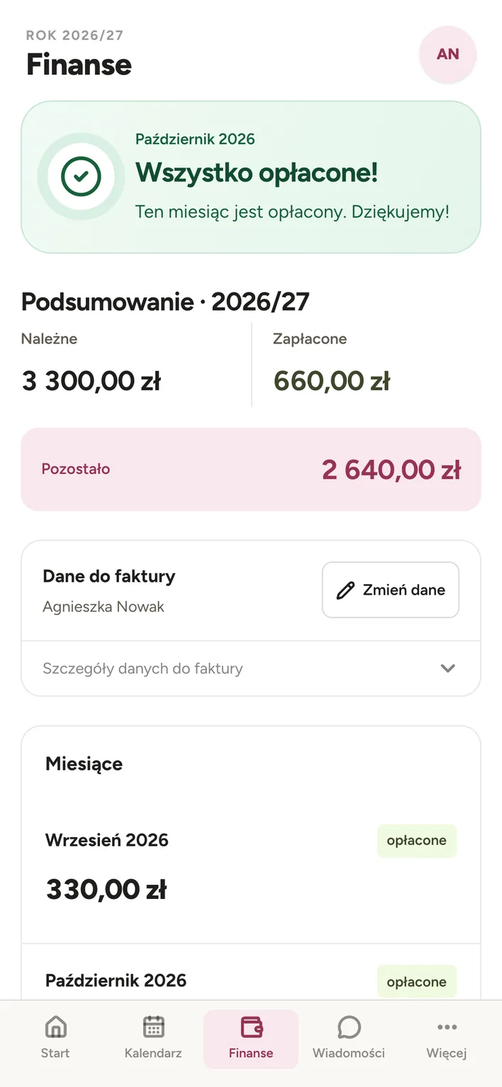 Finanse rodzica w telefonie: podsumowanie roku, dane do faktury i miesiące.